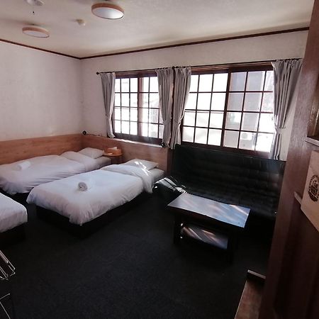 Pilot Lodge Hakuba Eksteriør bilde