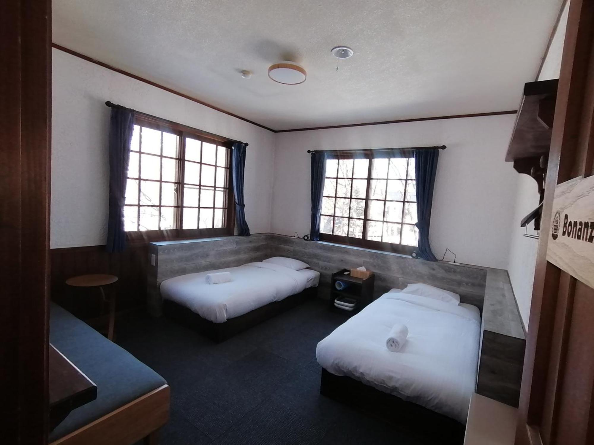 Pilot Lodge Hakuba Eksteriør bilde