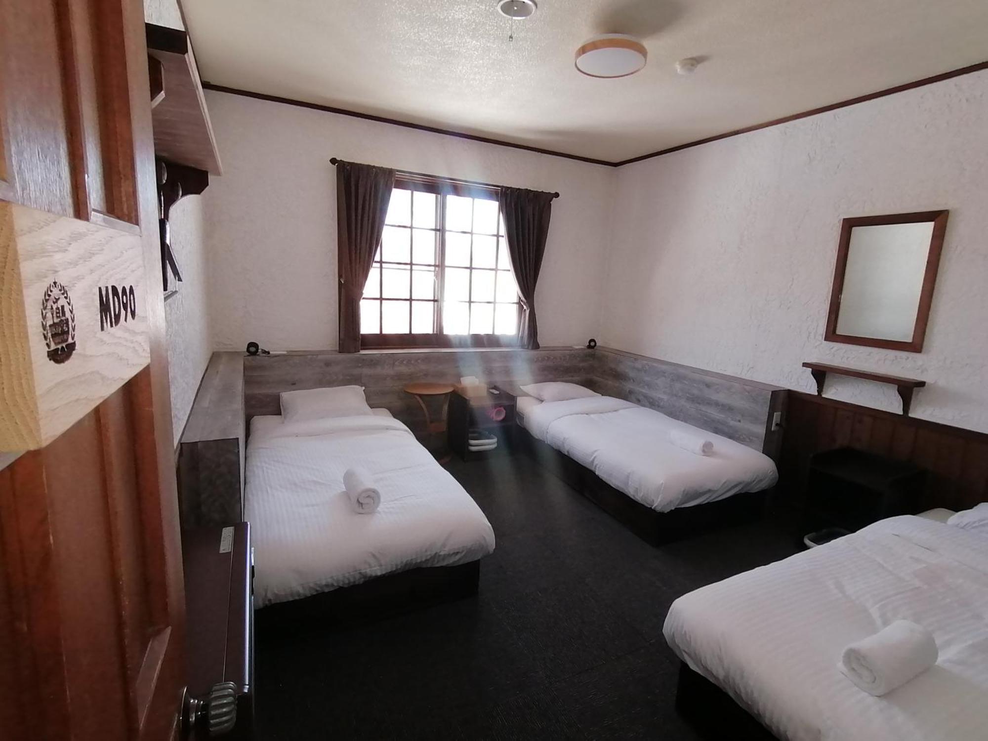 Pilot Lodge Hakuba Eksteriør bilde