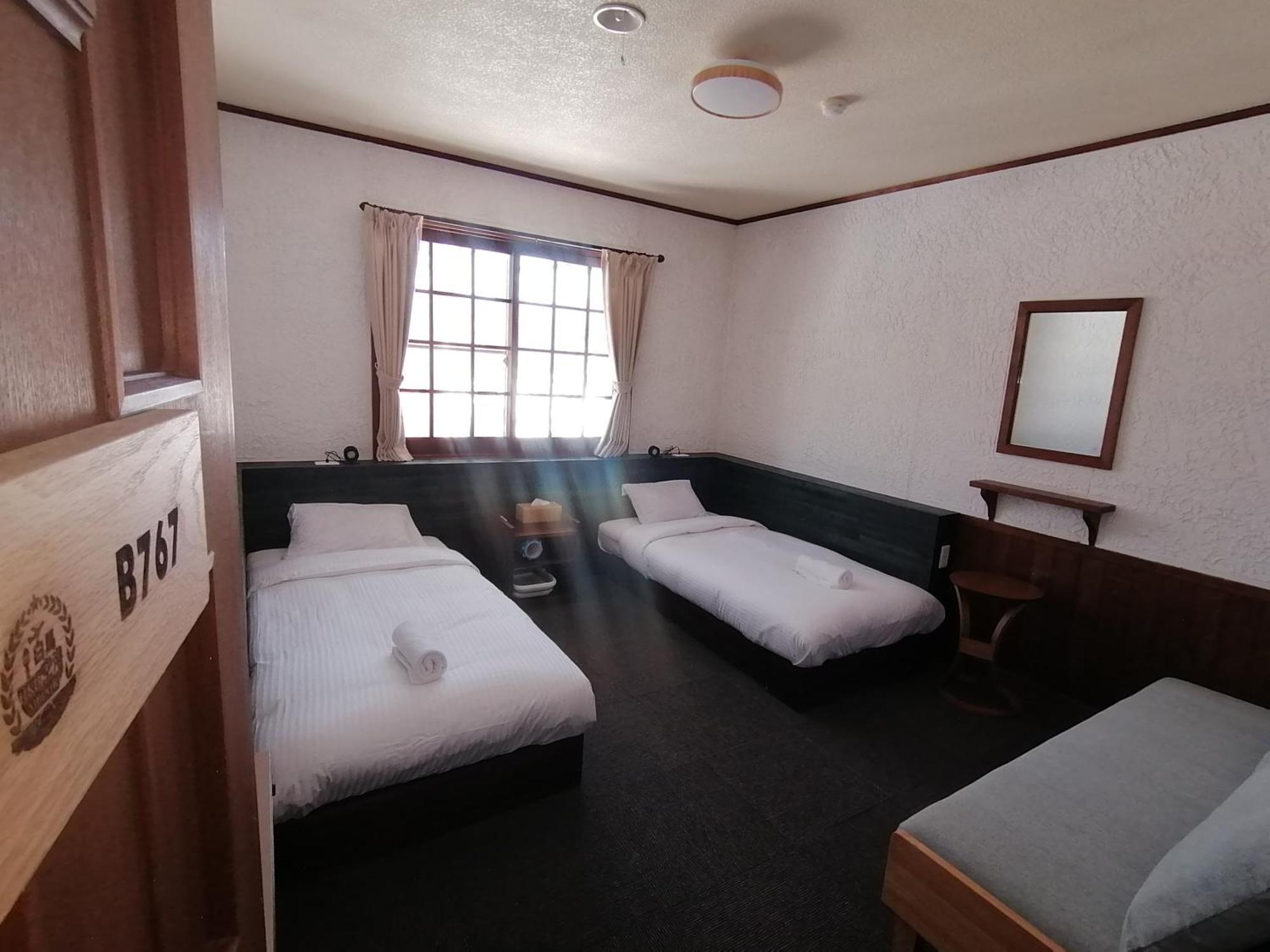 Pilot Lodge Hakuba Eksteriør bilde