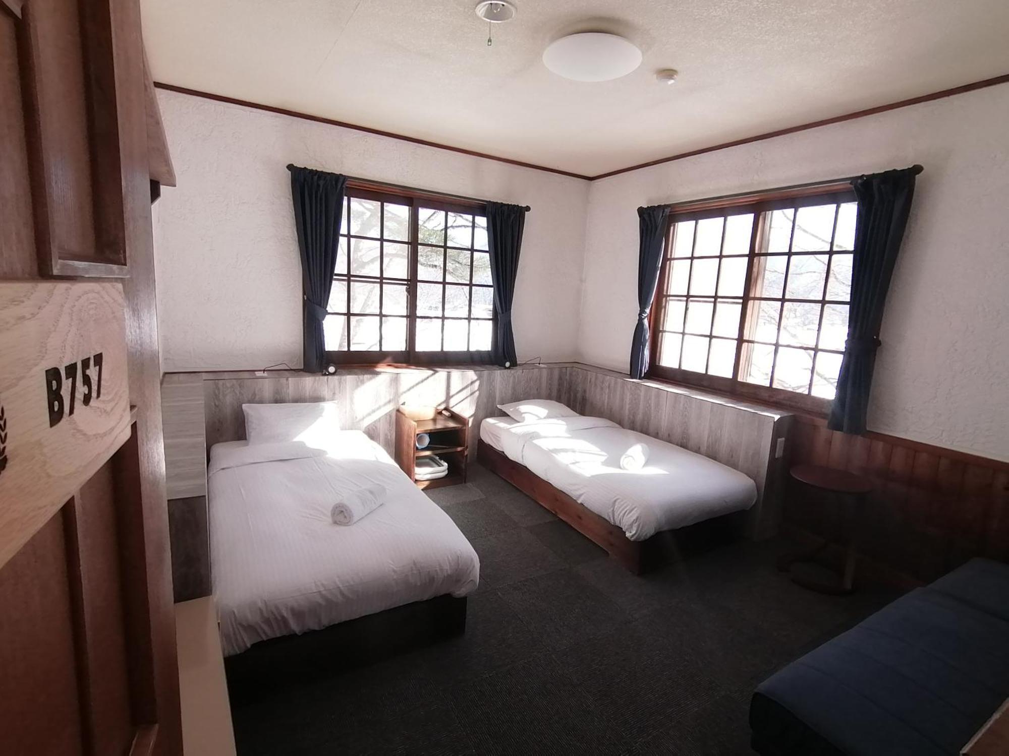 Pilot Lodge Hakuba Eksteriør bilde